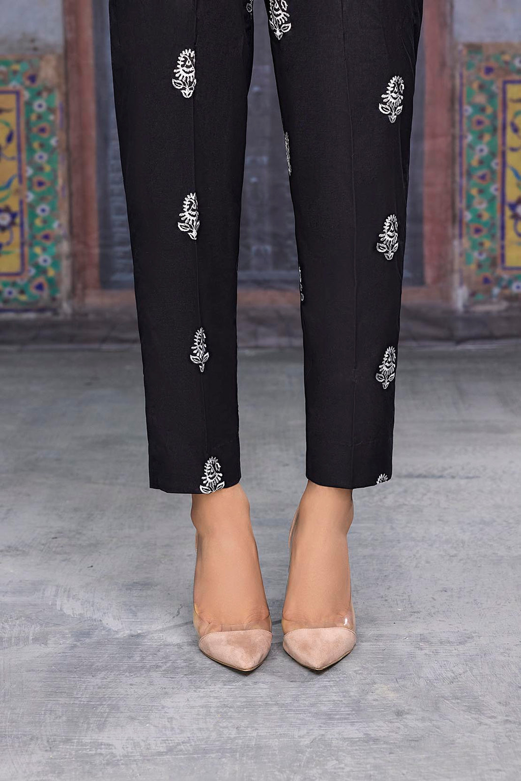 Embroidered Fitted Pant