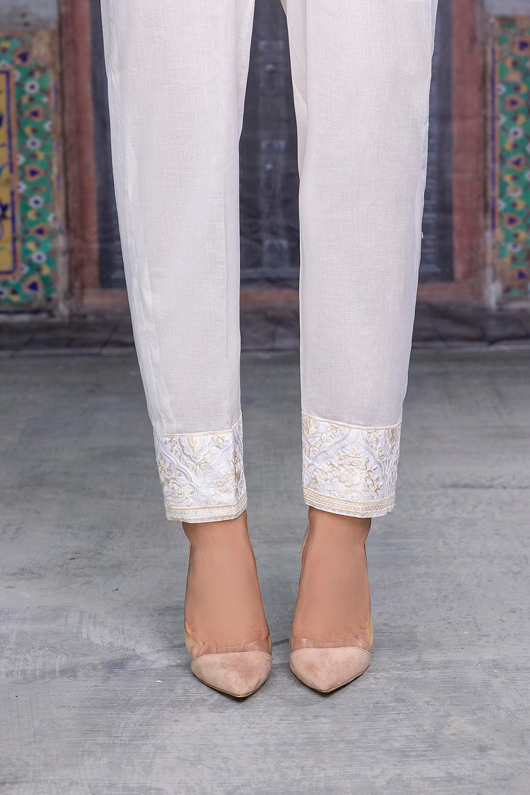 Embroidered Fitted Pant